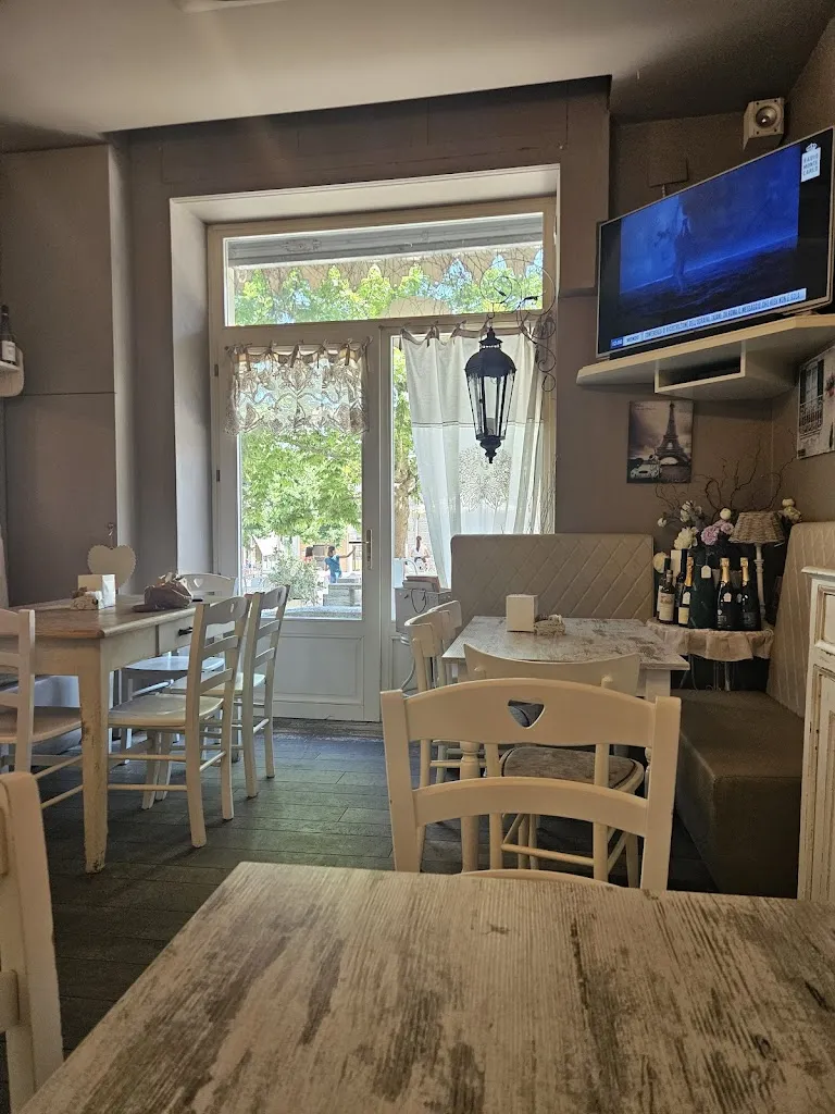 Anna Montanaro_Certamente In Piazza_Uggiate Trevano_review