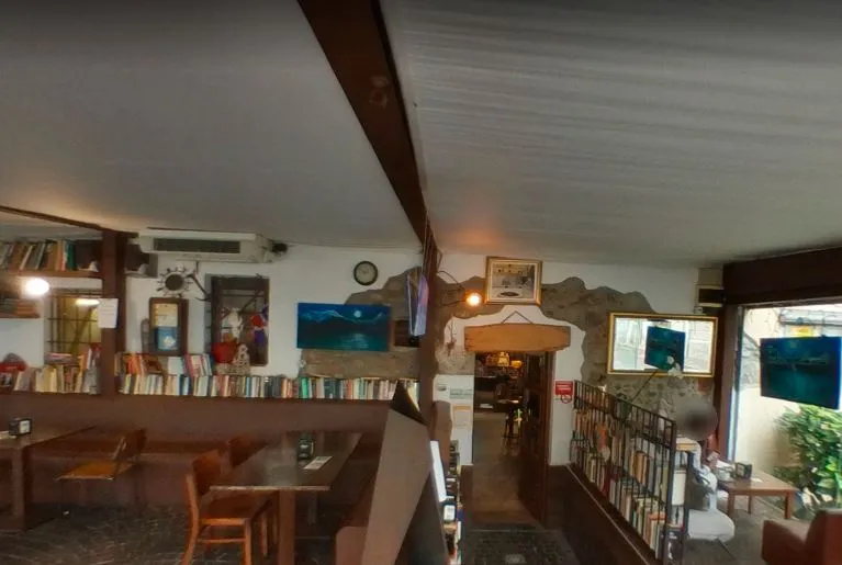 Bar Nela restaurant in Uggiate Trevano