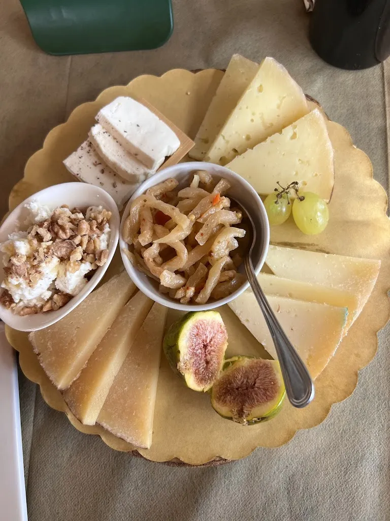 Gelsina Ceritano_Trattoria Le 4 Ville_Carapelle Calvisio_review