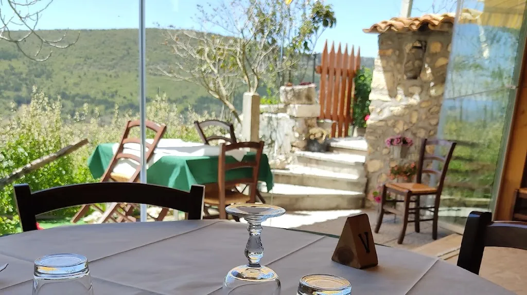 Trattoria Le 4 Ville_Carapelle Calvisio_slider_image_1