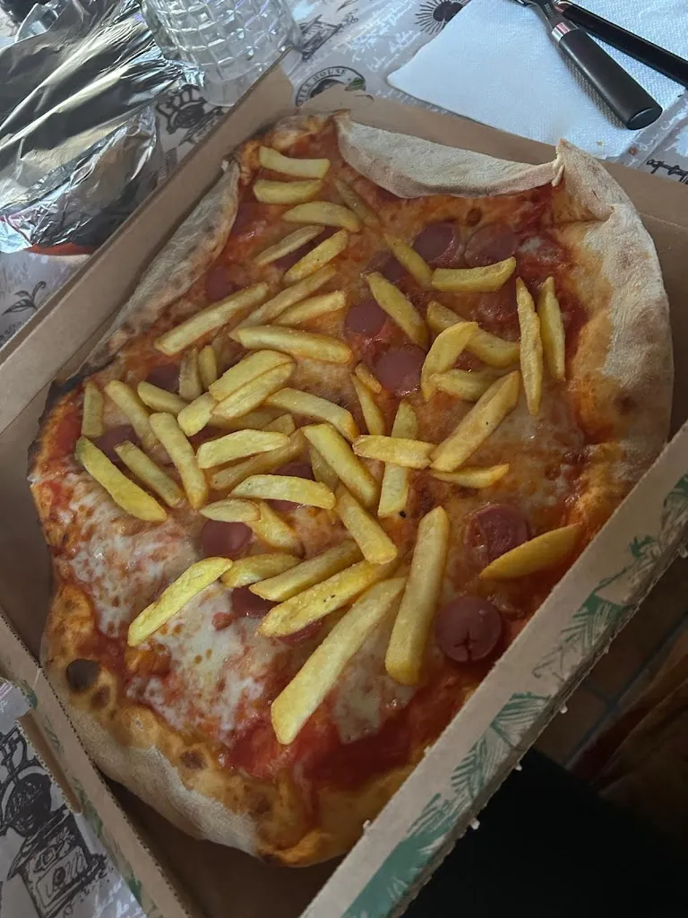 REINA PIZZERIA & KEBAP_Uggiate Trevano_slider_image_3