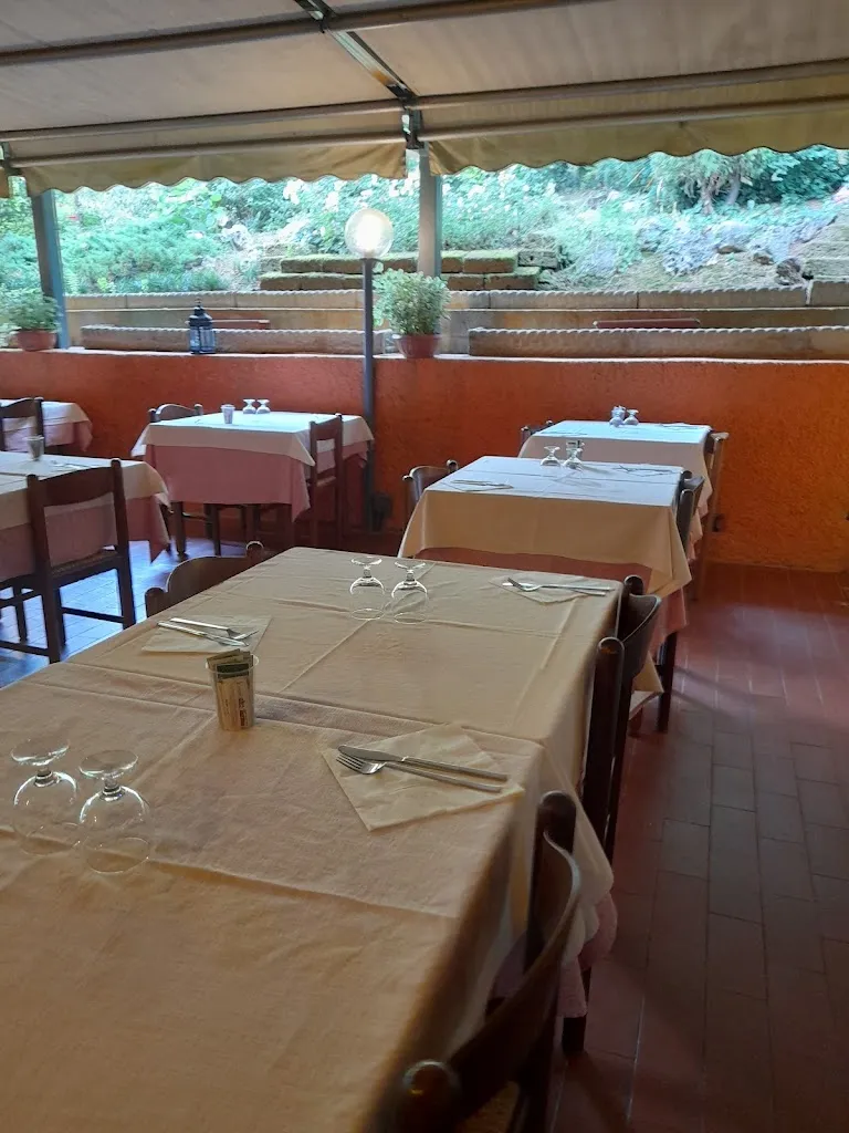 Trattoria Pin Del Rus restaurant in Usmate-Velate