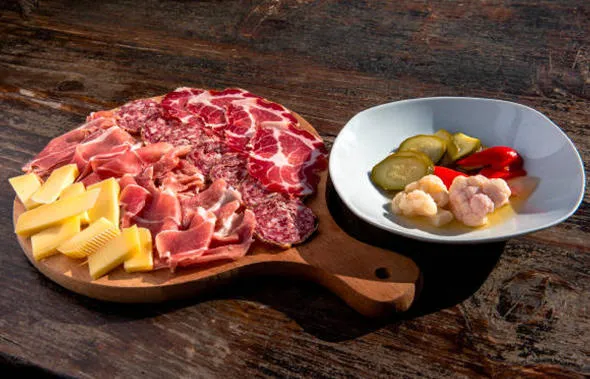 Bar Ristoro dei Cinque Laghi Casa Vacanze_Valgoglio_slider_image_3