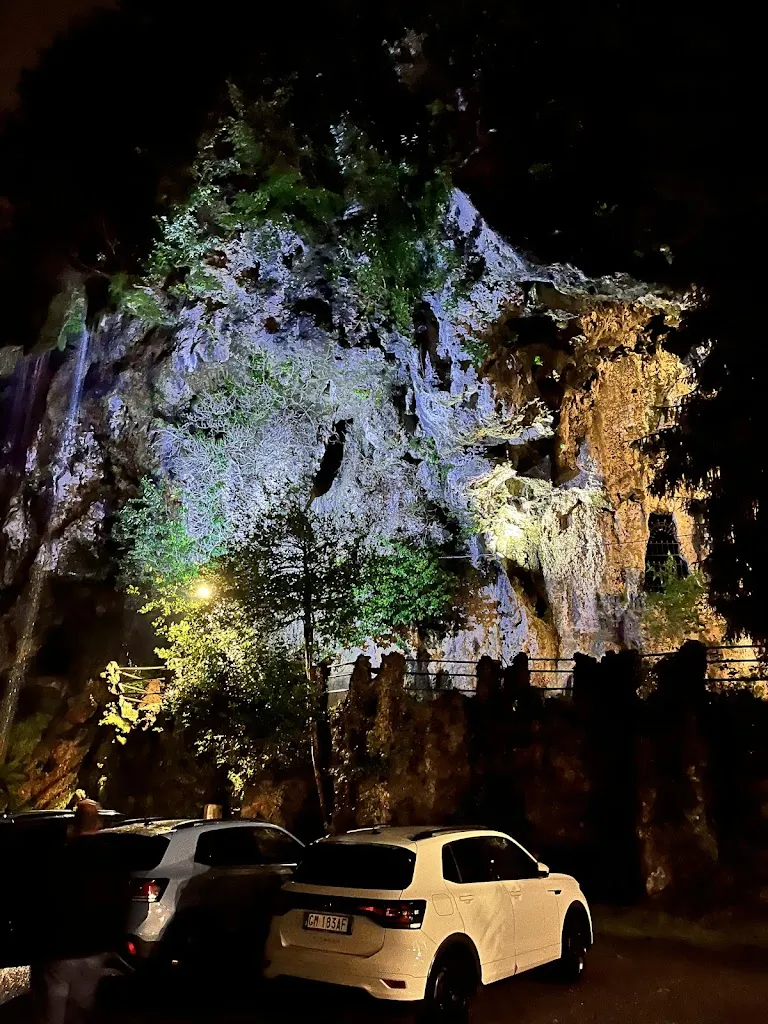 ΗΛΙΑΣ ΣΤΑΜΠΟΛΙΔΗΣ_Le Grotte della Valganna_Valganna_review