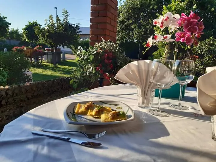 Trattoria Moncucca di Bigoni Cesare_Valle Salimbene_slider_image_3