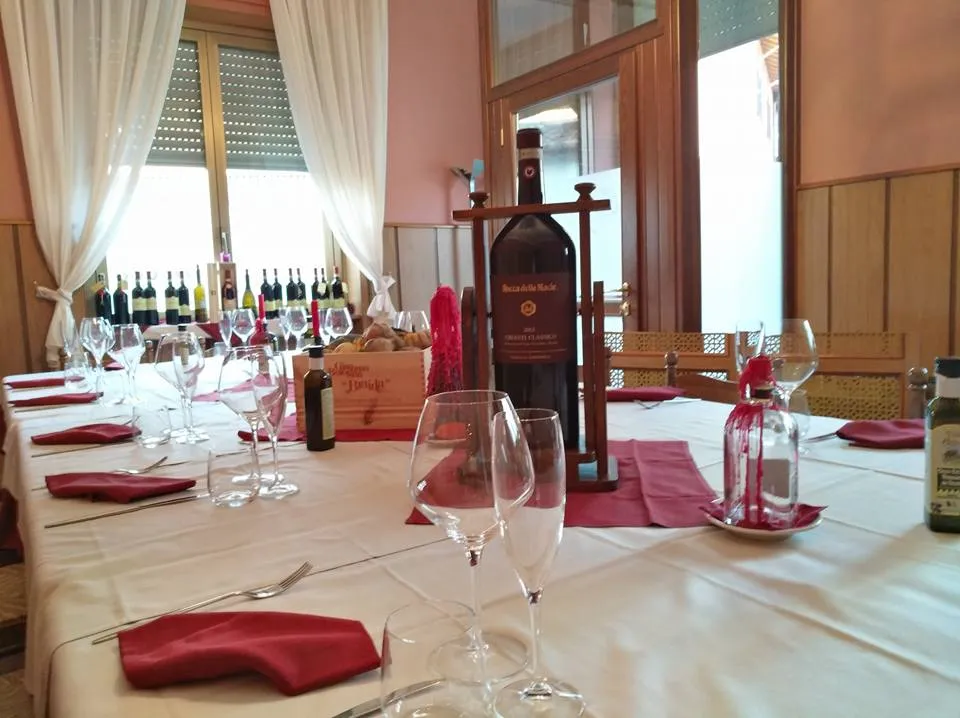 Ristorante Pizzeria Osteria Le Bocce restaurant in Valmadrera-Caserta