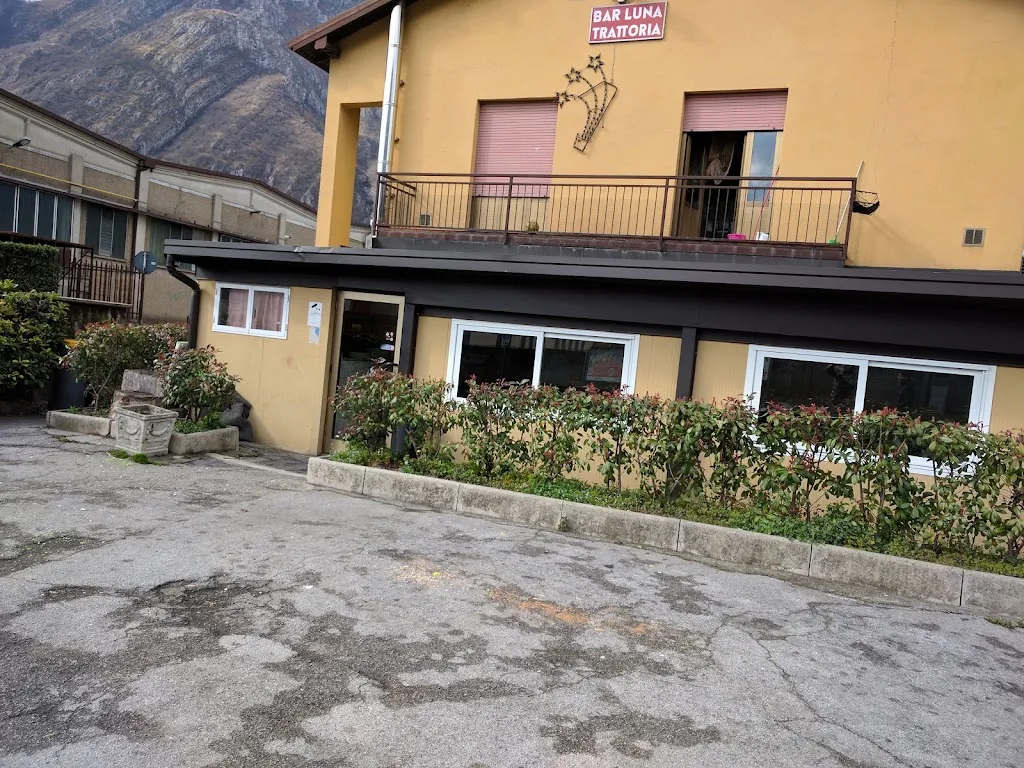 Bar Luna Trattoria_Valmadrera-Caserta_slider_image_3