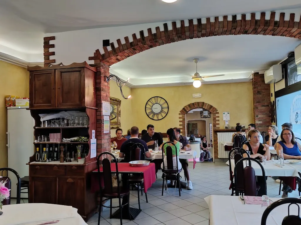 La Perla restaurant in Valmadrera-Caserta