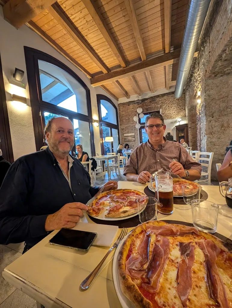 Menu_La scuderia_Varano Borghi_image_7