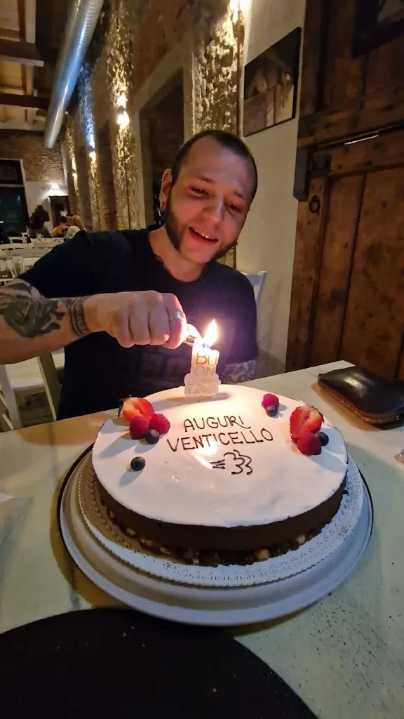 La scuderia_Varano Borghi_slider_image_2