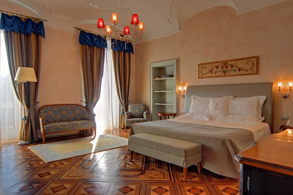 Hotel Villa Borghi_Varano Borghi_slider_image_3