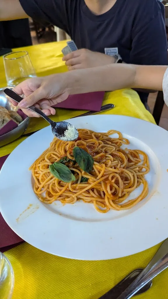 Jenny Lim_Ristorante Pizzeria Europa_Varano Borghi_review