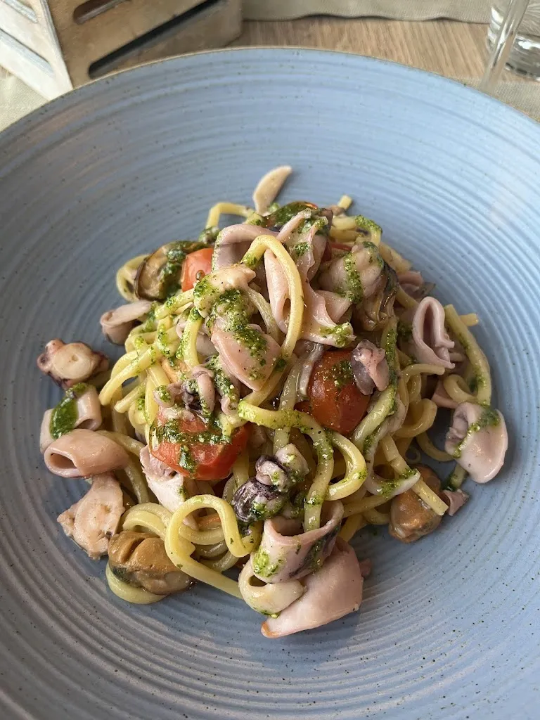 Szilvia Sár_Al Molo 5 - Bar & Bistrot_Vassena_review