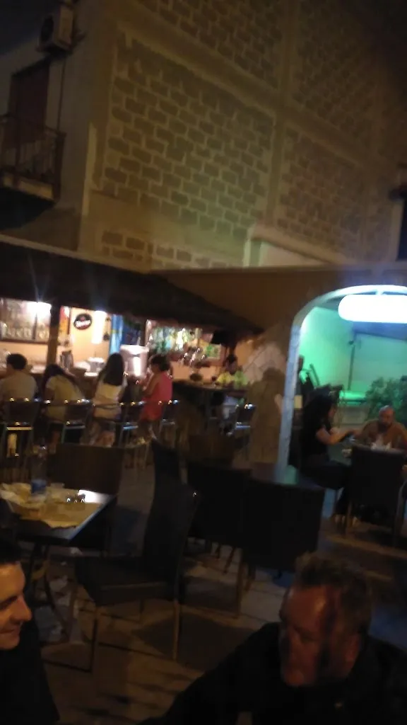 Larry Garrad_Gebenà_Carosino_review