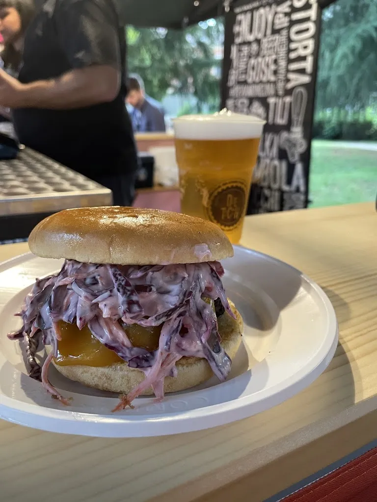 Adriana Pia de Luca_Valhalla Truck_Vedano Olona_review