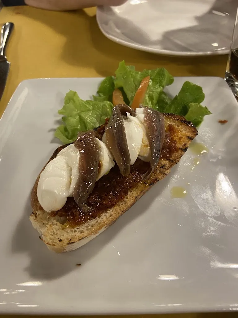 May Be_LaQuolina Vedano_Vedano al Lambro_review