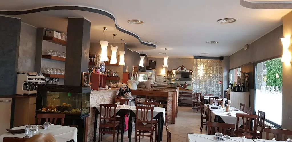 Il Ghiottone restaurant in Vedano al Lambro