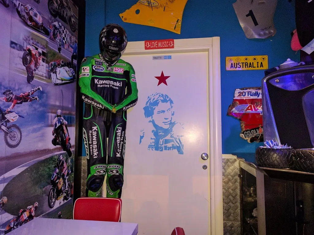 Davide Cassanmagnago_Pit Stop Café_Vedano al Lambro_review