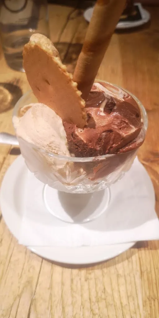 Giovanni Luzi_Cagiada_Vedano al Lambro_review