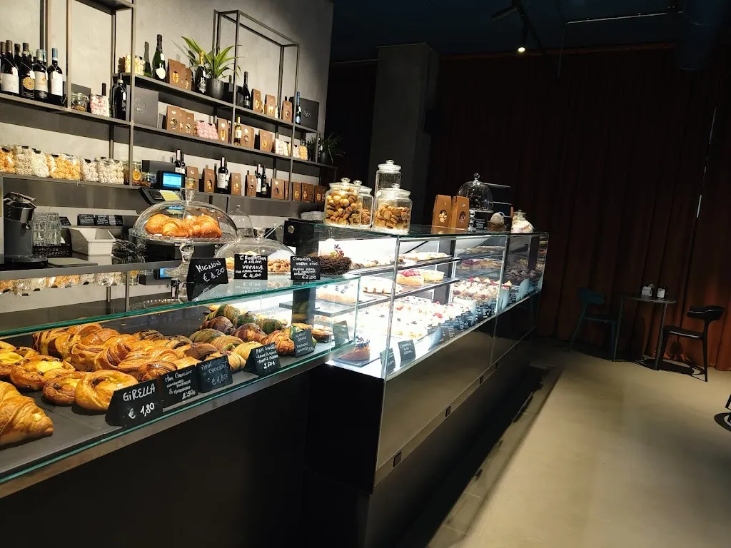 Cagiada restaurant in Vedano al Lambro