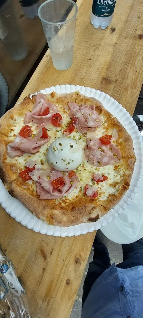 Sella Caviezel_Pizzeria O' Sole Mio_Vedano al Lambro_review