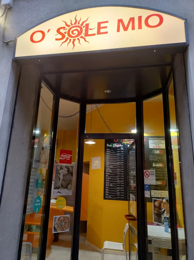 Pizzeria O' Sole Mio restaurant in Vedano al Lambro