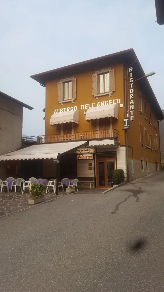 Albergo Ristorante Pizzeria Bar dell'Angelo_Vedeseta_slider_image_1