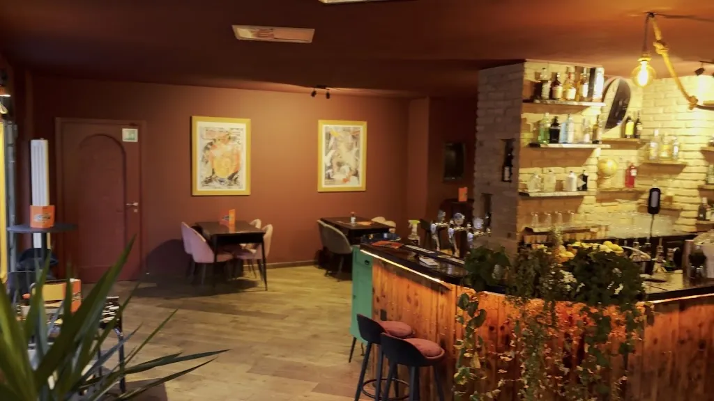 Gaudí restaurant in Varzi