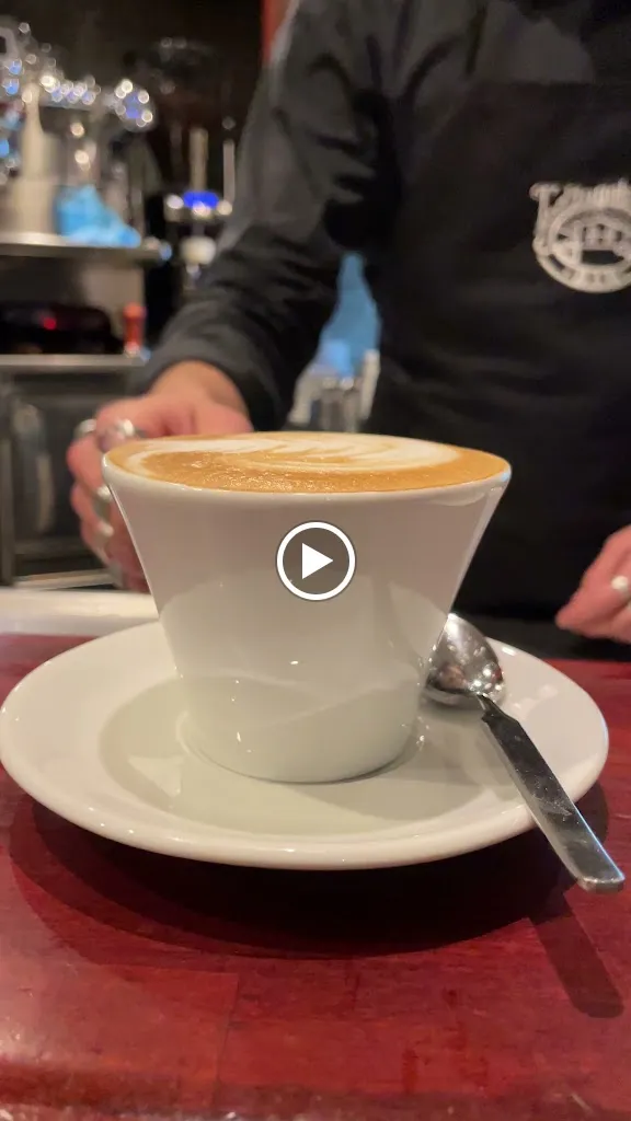 L'ANGOLO BAR di Bucellini Giovanni e C.Snc_Varzi_slider_image_2