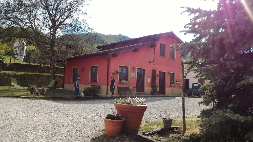 Farmhouse La Fuga_Varzi_slider_image_2