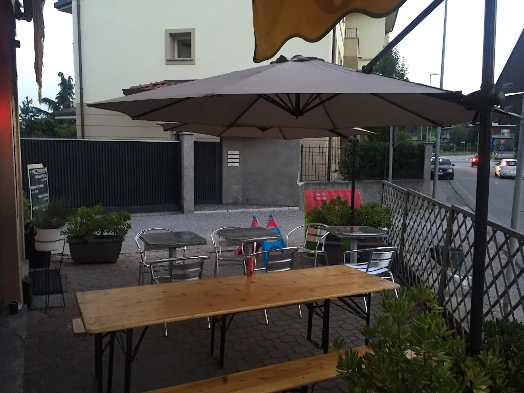 Pizzeria Bruscò di Corbetta Simone_Veduggio Con Colzano_slider_image_3