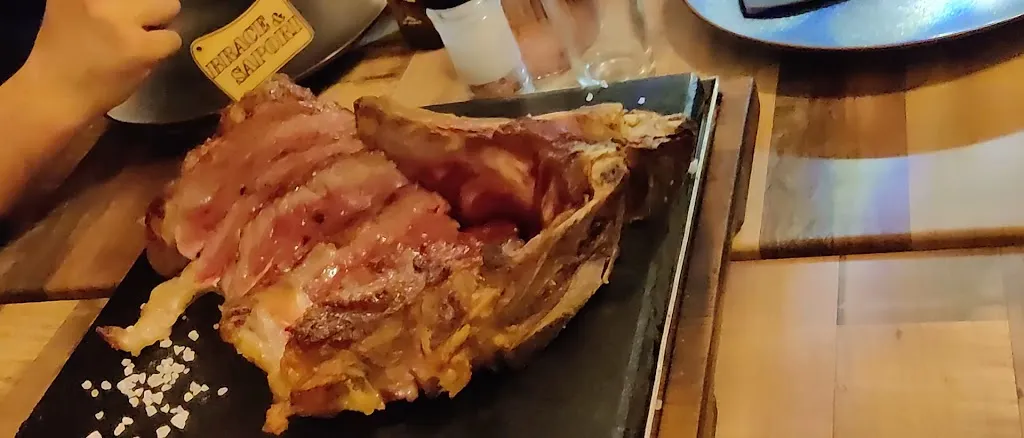 Brace e Sapori Meat restaurant_Carosino_slider_image_2