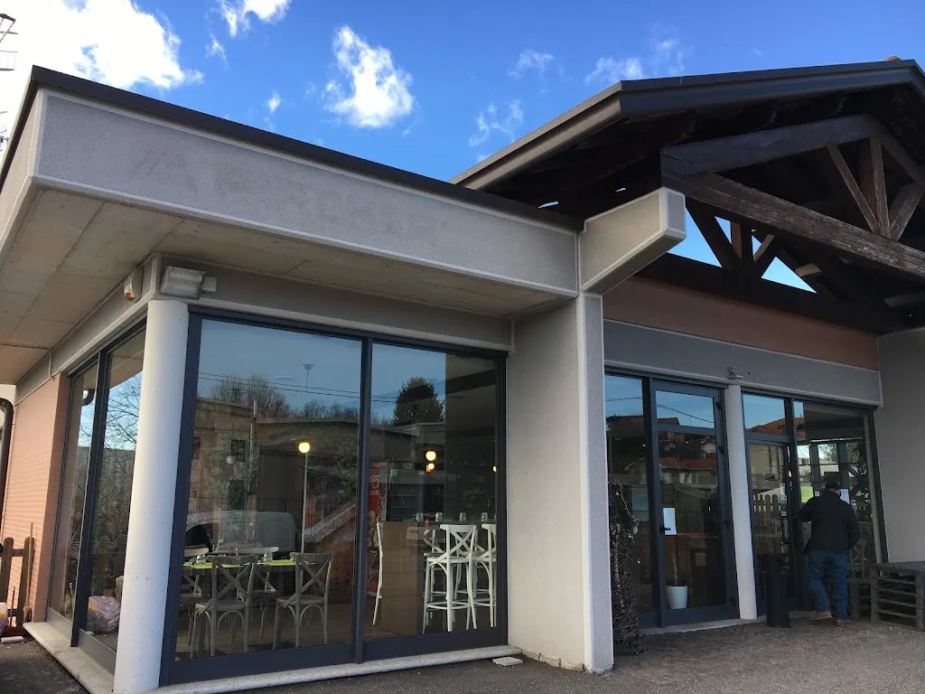 Michele De Cicco_Vicolo 46_Venegono Inferiore_review