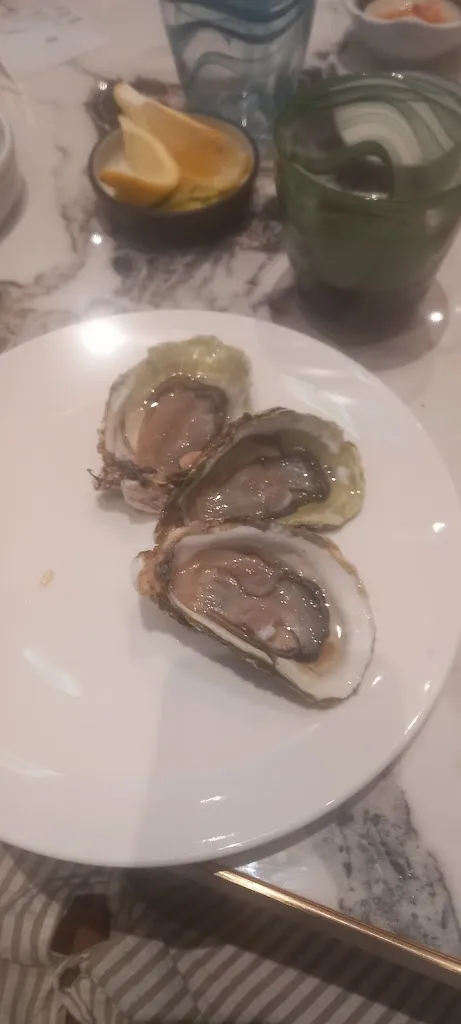 Elaine Caetano_Wok Easy Food - Mizu Group_Venegono Inferiore_review