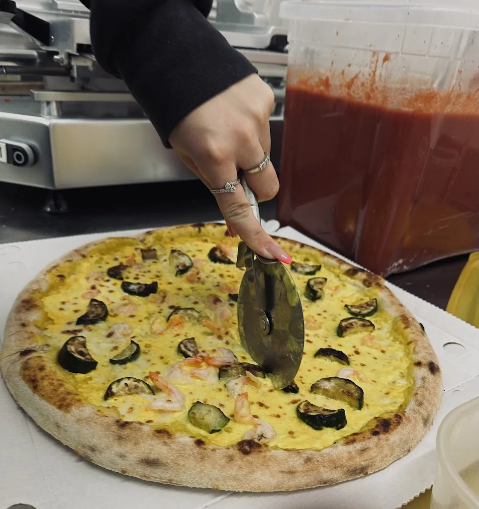 Pizza Più_Venegono Inferiore_slider_image_2