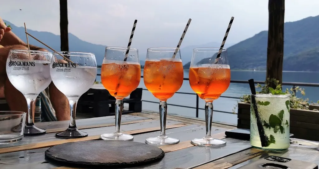 Kiosk Kwatràs_Verceia_slider_image_2