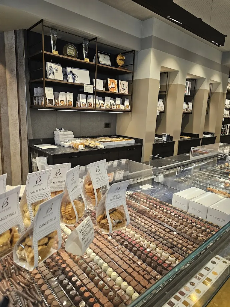 Pasticceria Buosi - sede di Venegono Superiore_Venegono Superiore_slider_image_2