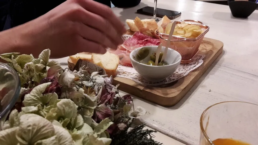 Carmen Meregalli_Chalet degli Amici_Verano Brianza_review