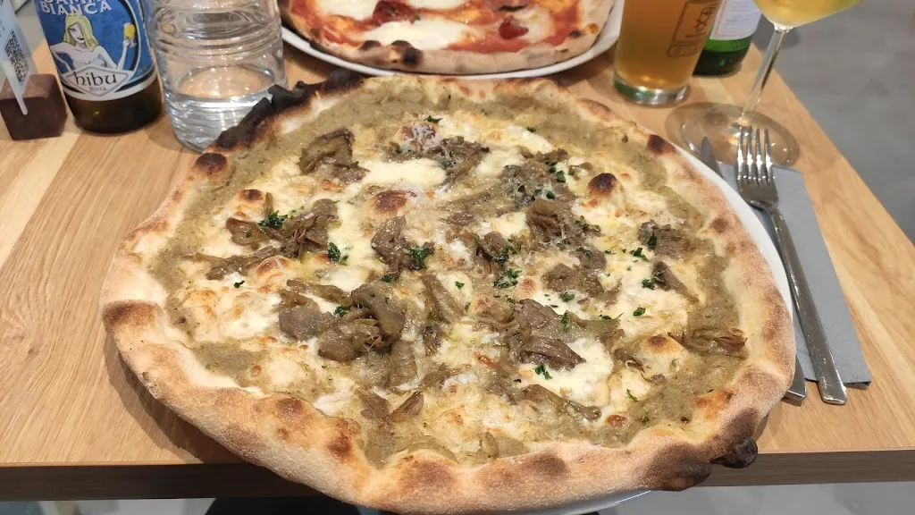Stefania Dessi_Pizza neoclassica_Verdello_review