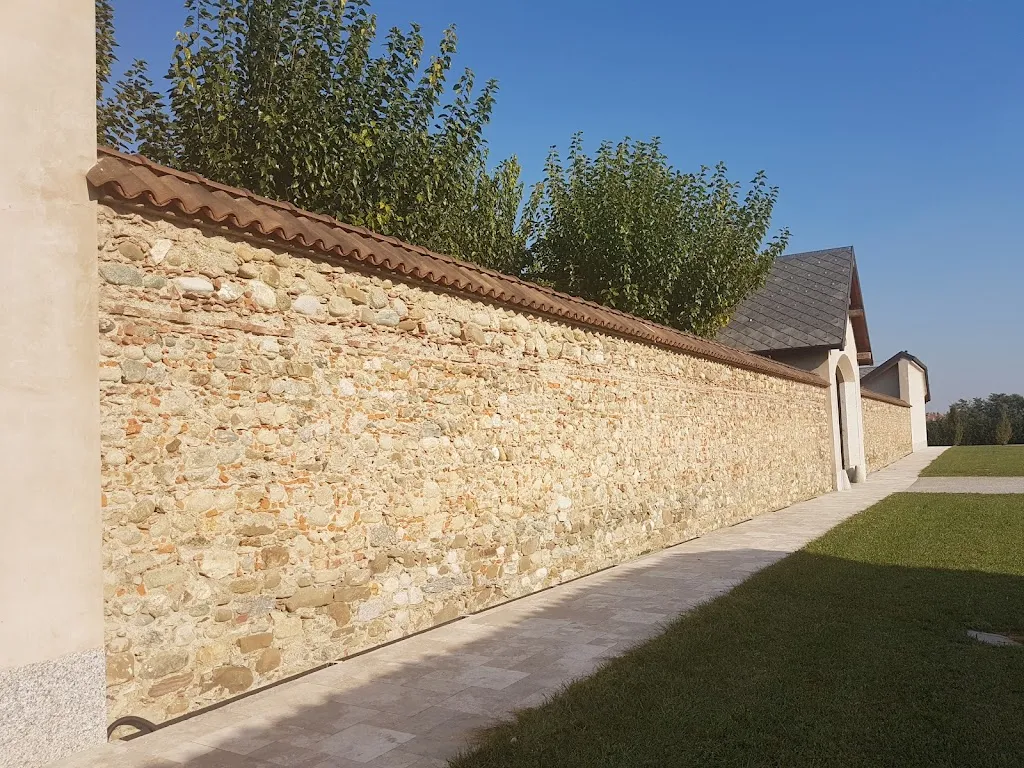 kamran iqbal_La Salette - Ristorante - Residenze con Appartamenti Completi di Cucina - Parco_Verderio Inferiore_recensione