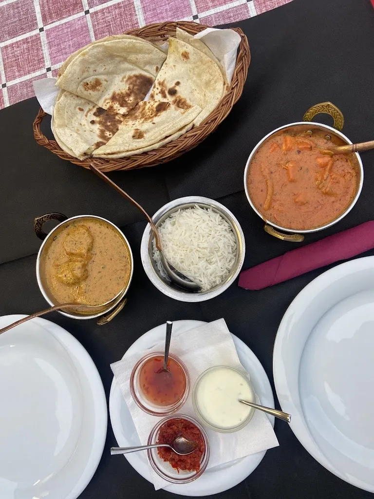 Adela Plesnik Schicker_Sonia Bar & Ristorante Indiano_Vergiate_review