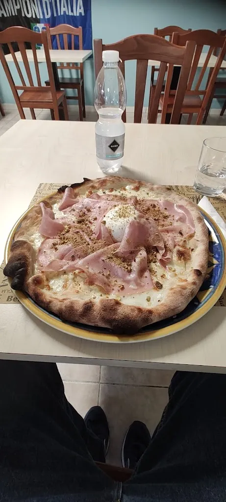 Claudio_Pizzeria Mediterranea Vermezzo_Vermezzo_review