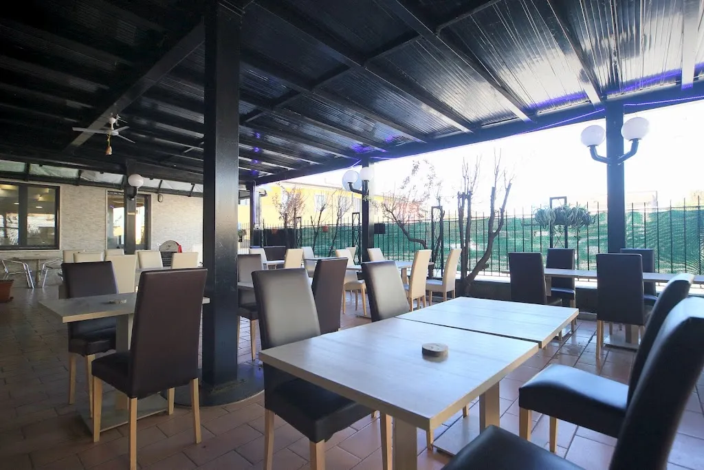 Trattoria Pizzeria Scalabrino restaurant in Verolavecchia