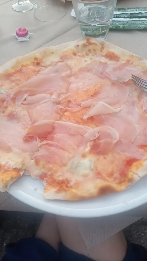 Gaia Azzini_Il Mappamondo_Vescovato_review