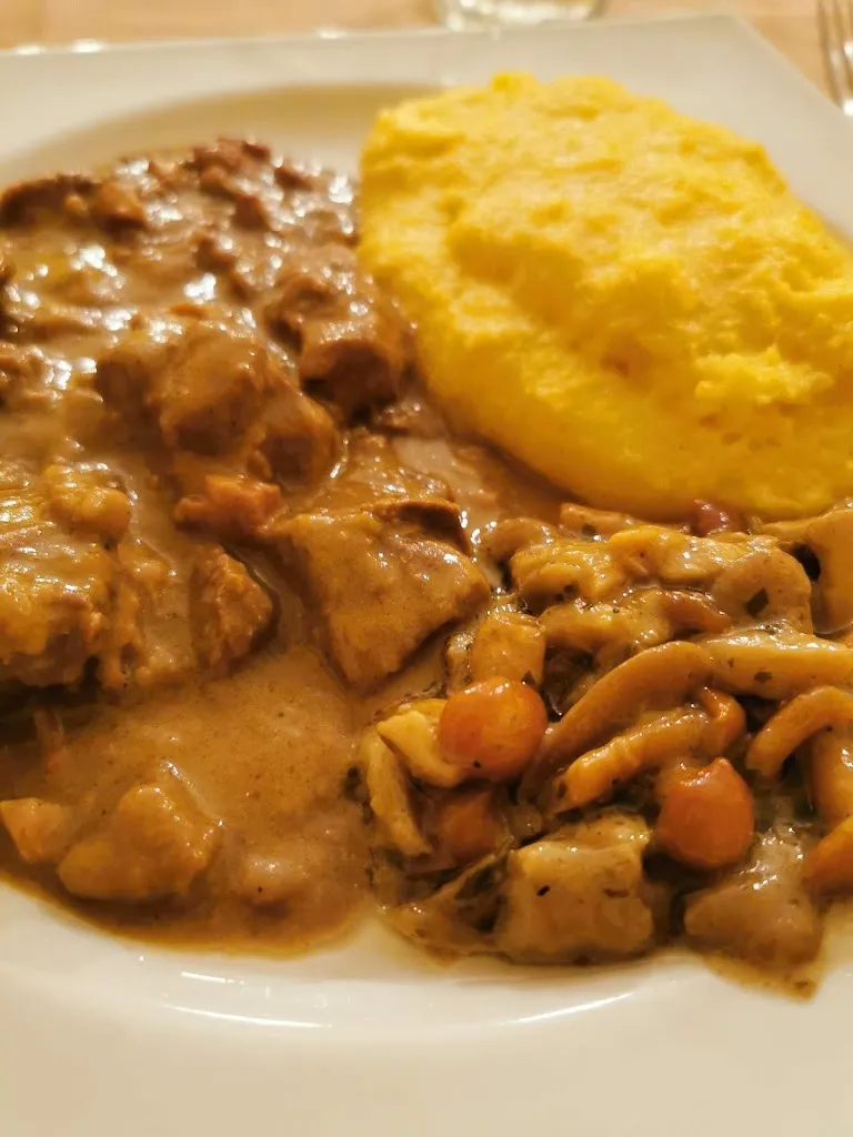 Pizzeria Ristorante Ol Pustesi_Viadanica_slider_image_3