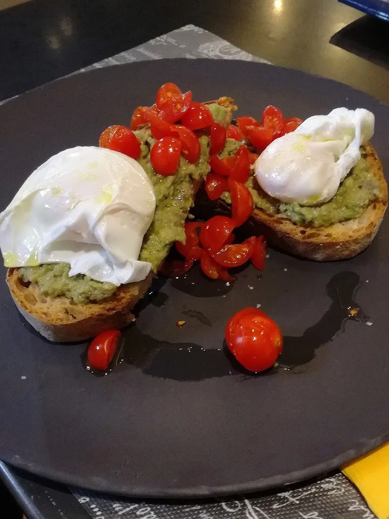 Boccondivino_Vestone_slider_image_2