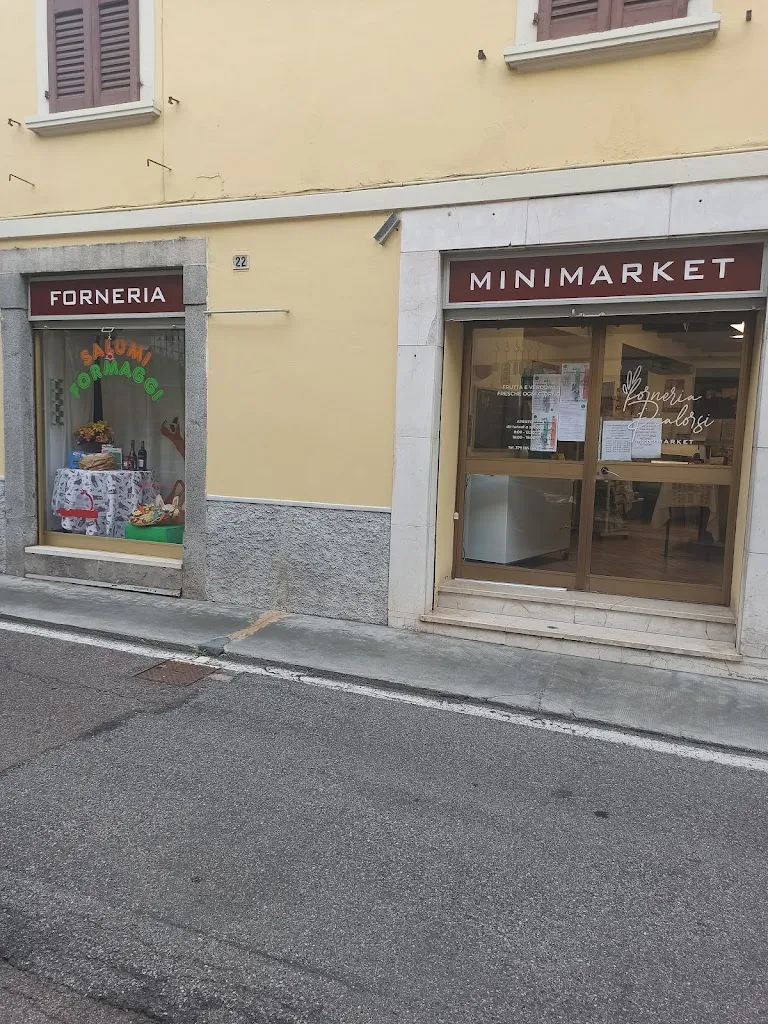 Forneria Minimarket Pialorsi_Vestone_slider_image_3