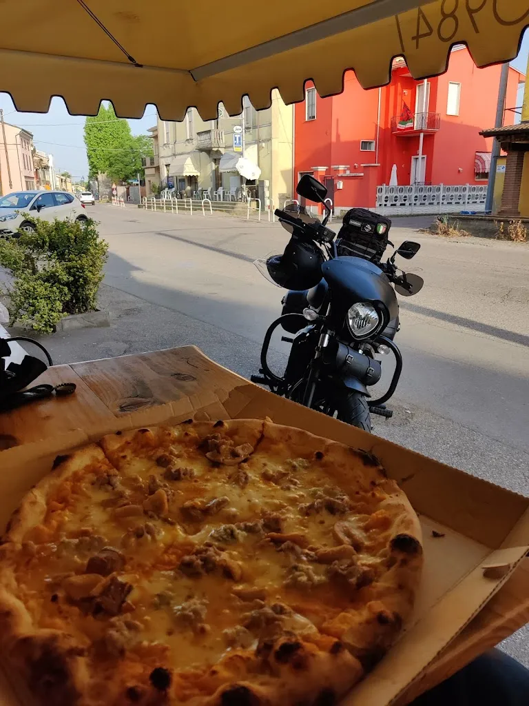 Zamatauro_Pizza D'asporto Rosticceria Reginella_Vicomoscano_Bewertung