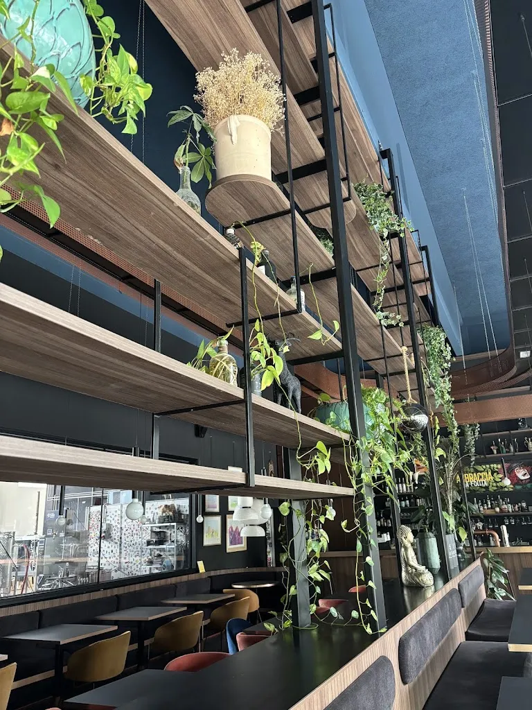 Mad One_Vicomoscano_slider_image_3