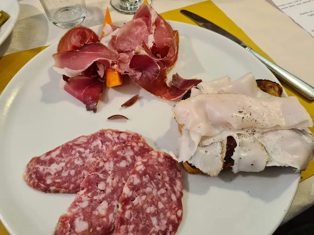 Menu_Bar Trattoria Gatto Nero Di Cabitza Federico & c. S.a.s._Viggiù_image_1